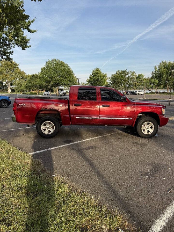 Used 2008 Dodge Dakota Laramie w/ Mopar Chrome Edition Group AWD/4WD image 9