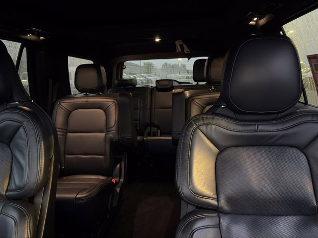 Used 2023 Lincoln Navigator Reserve AWD/4WD image 14