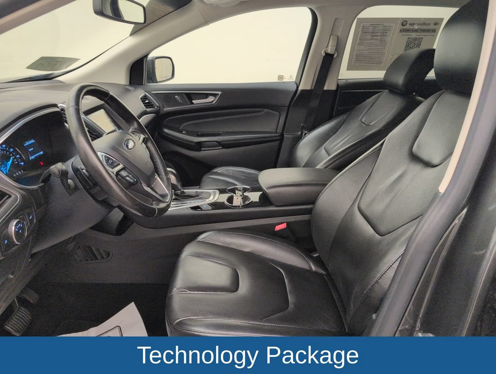 Used 2015 Ford Edge Titanium w/ Technology Package FWD image 4