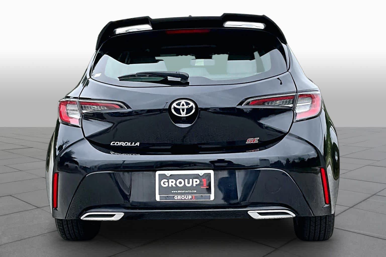 Used 2019 Toyota Corolla SE w/ SE Option Package FWD image 5