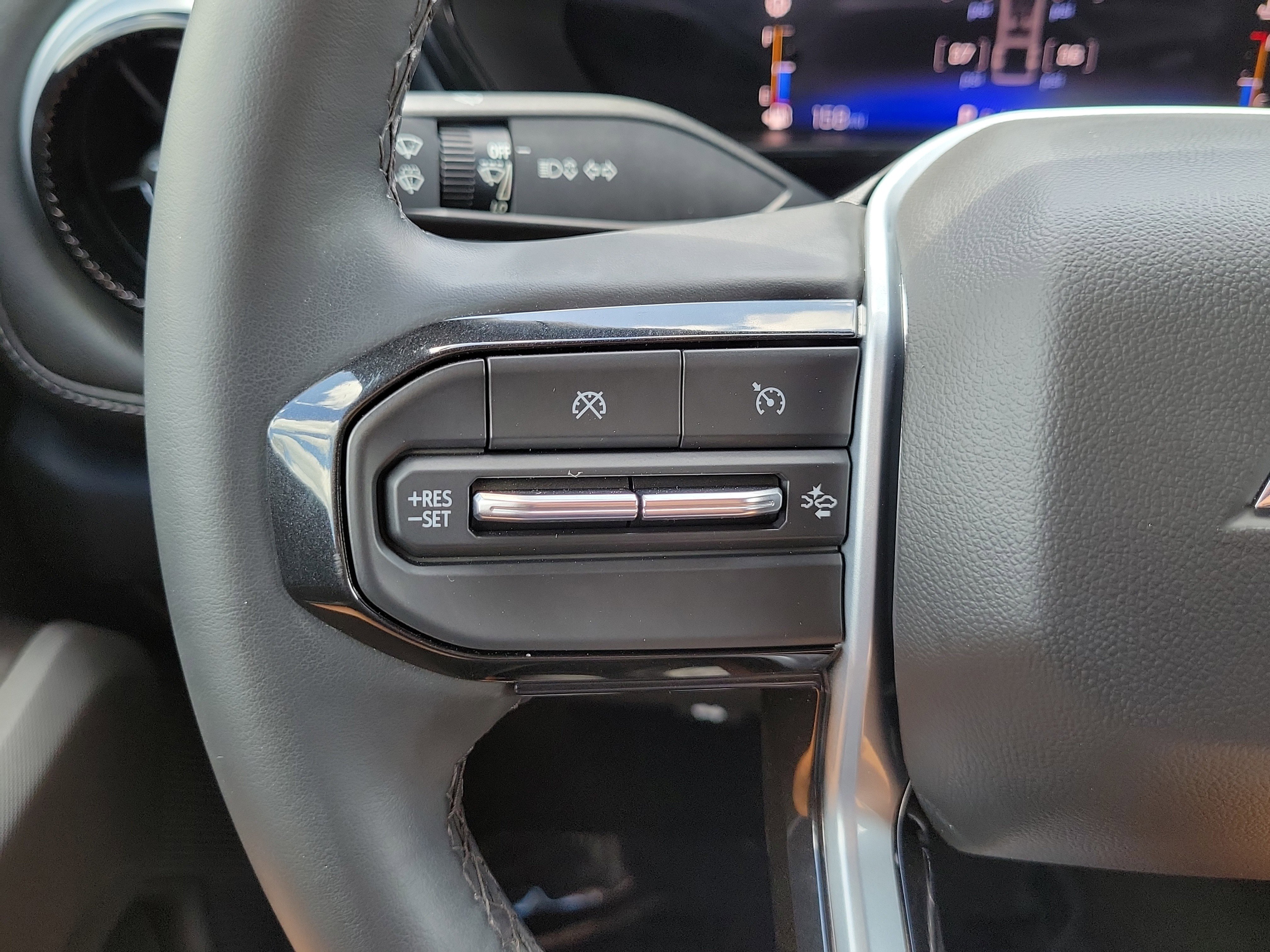 Used 2023 Chevrolet Colorado LT w/ LT Convenience Package II image 26