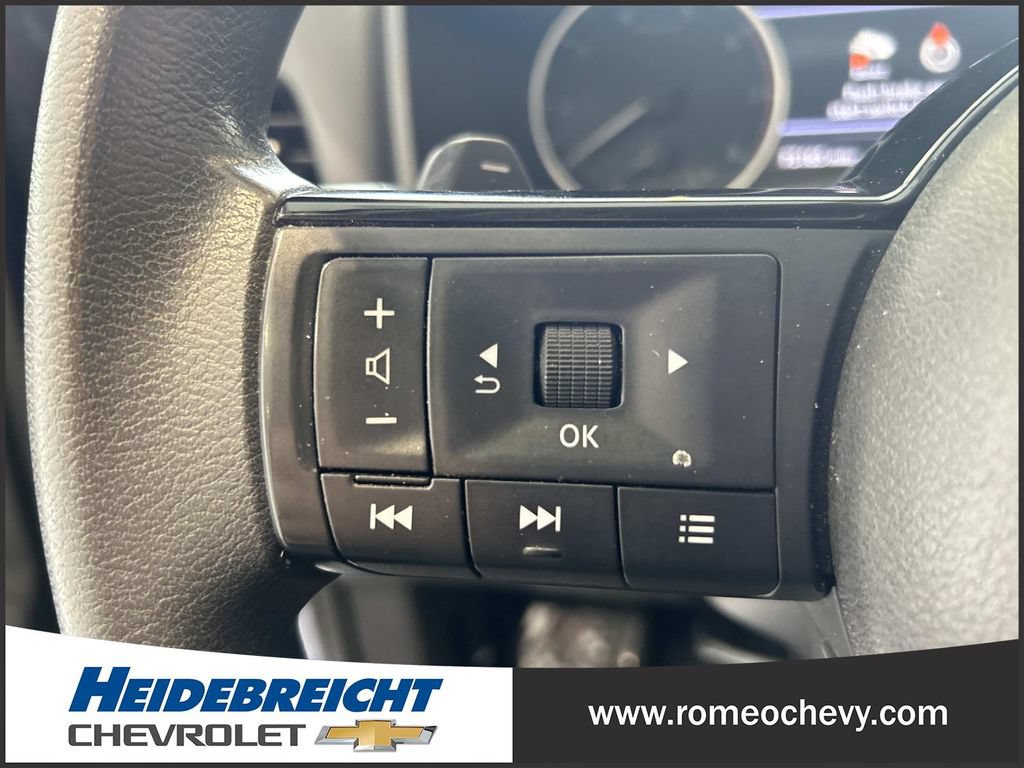 Used 2021 Nissan Rogue SV AWD/4WD image 19