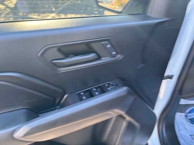 Used 2023 Chevrolet Colorado W/T image 11