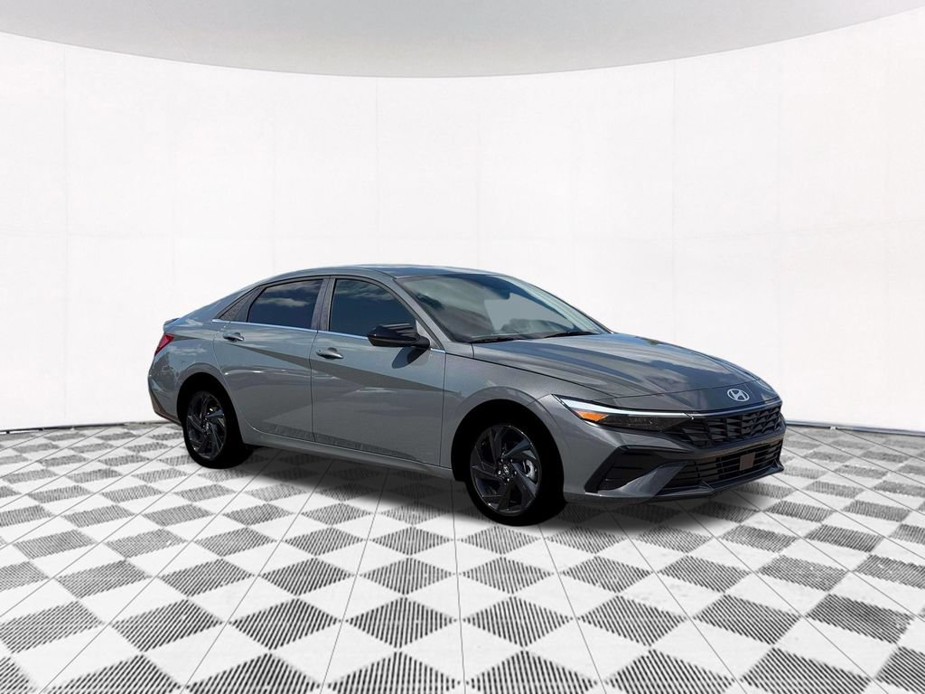 New 2026 Hyundai Elantra SEL Sport Premium FWD image 16