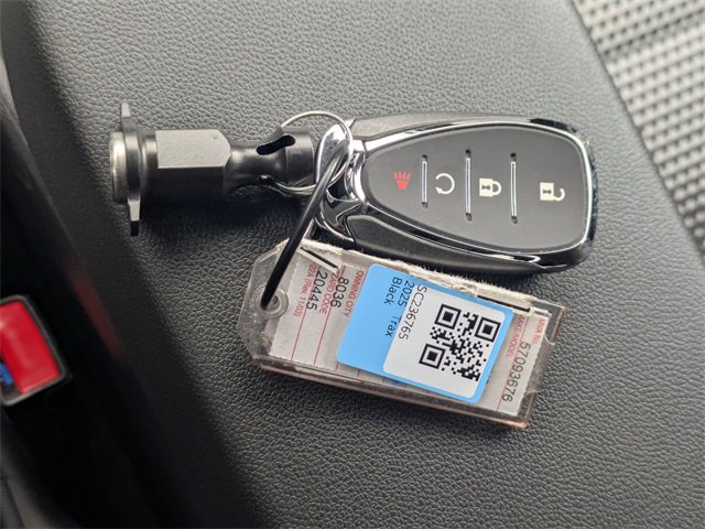 Used 2025 Chevrolet Trax LT w/ LT Convenience Package image 33