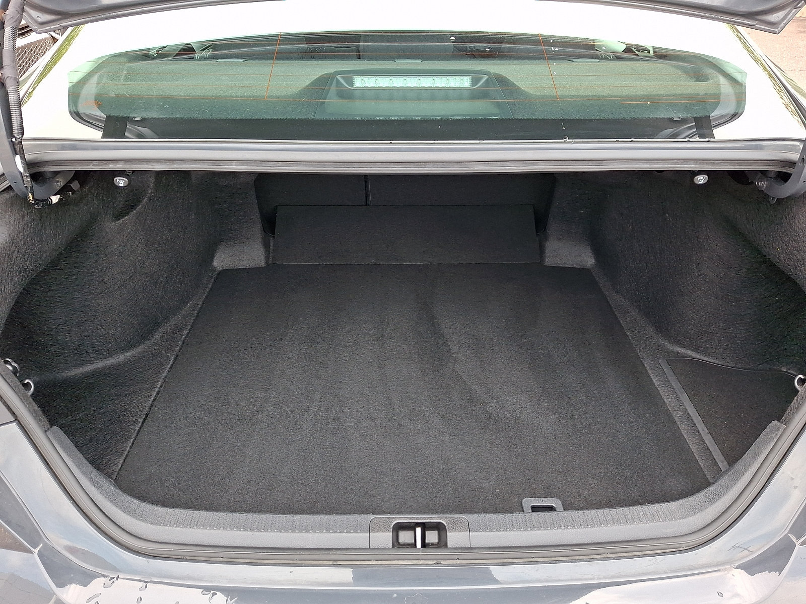 Used 2025 Toyota Camry LE FWD image 29