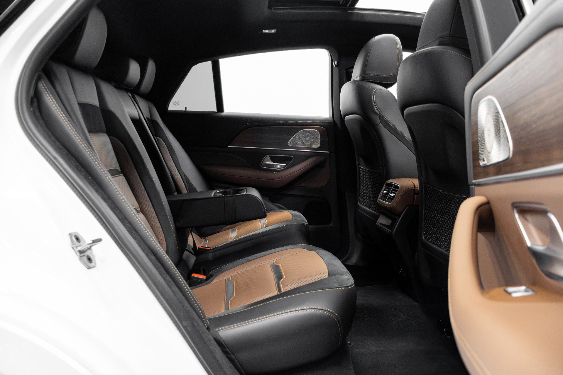 Used 2024 Mercedes-Benz GLE 53 AMG 4MATIC Coupe image 23