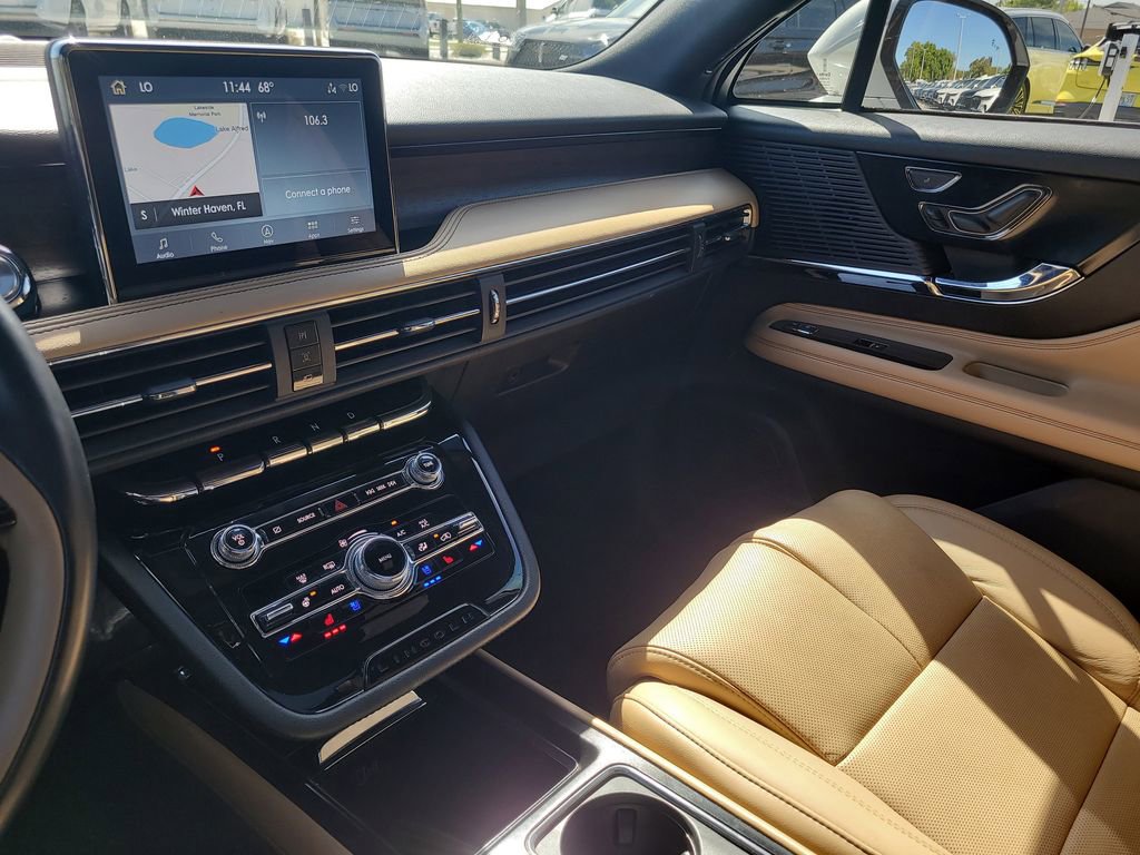 Certified 2022 Lincoln Corsair Reserve w/ Equipment Group 201A image 19