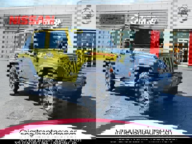 Used 2010 Jeep Wrangler Mountain image 1