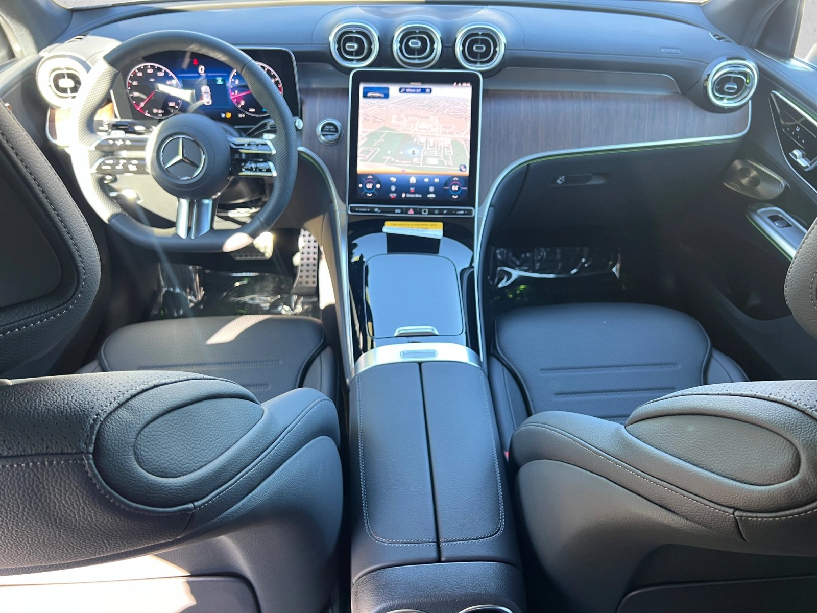 New 2026 Mercedes-Benz GLC 300 4MATIC image 16