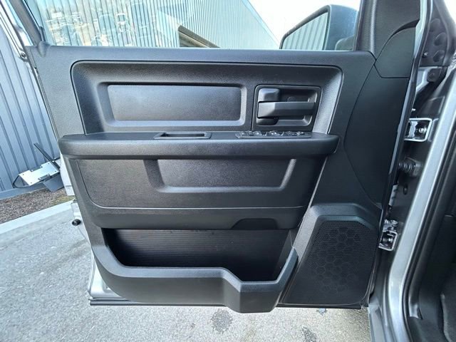 Used 2021 RAM 1500 Tradesman w/ Chrome Appearance Package image 28