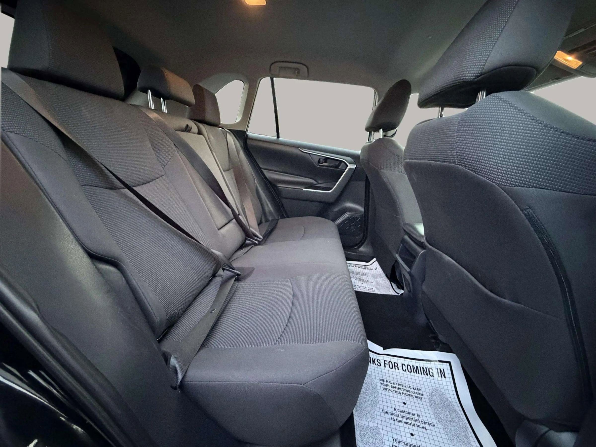 Used 2019 Toyota RAV4 LE image 18