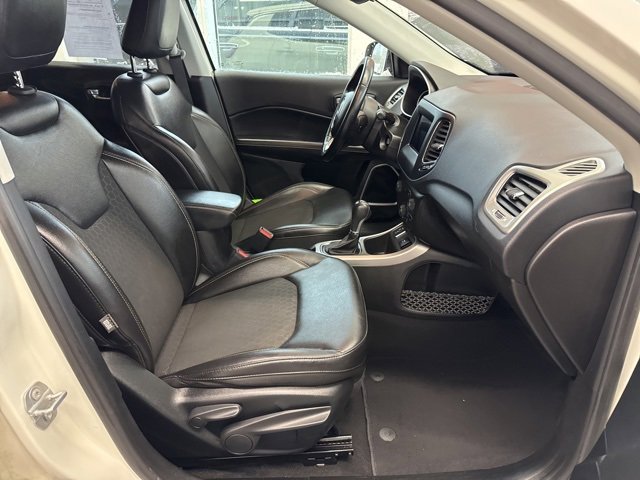 Used 2020 Jeep Compass Latitude image 8