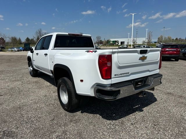 Used 2024 Chevrolet Silverado 3500 W/T AWD/4WD image 3