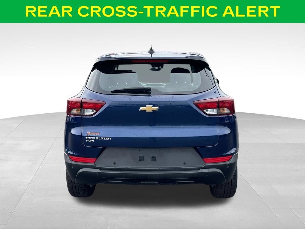 Used 2022 Chevrolet TrailBlazer LS AWD/4WD image 10