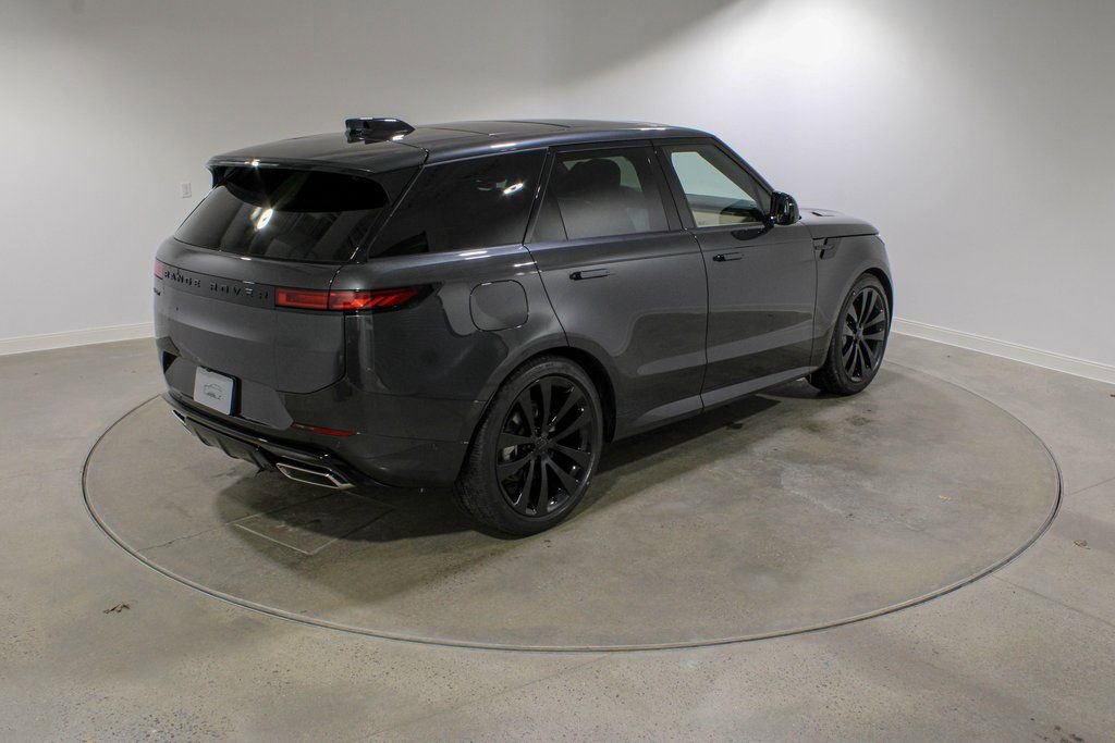 New 2026 Land Rover Range Rover Sport Dynamic SE image 5