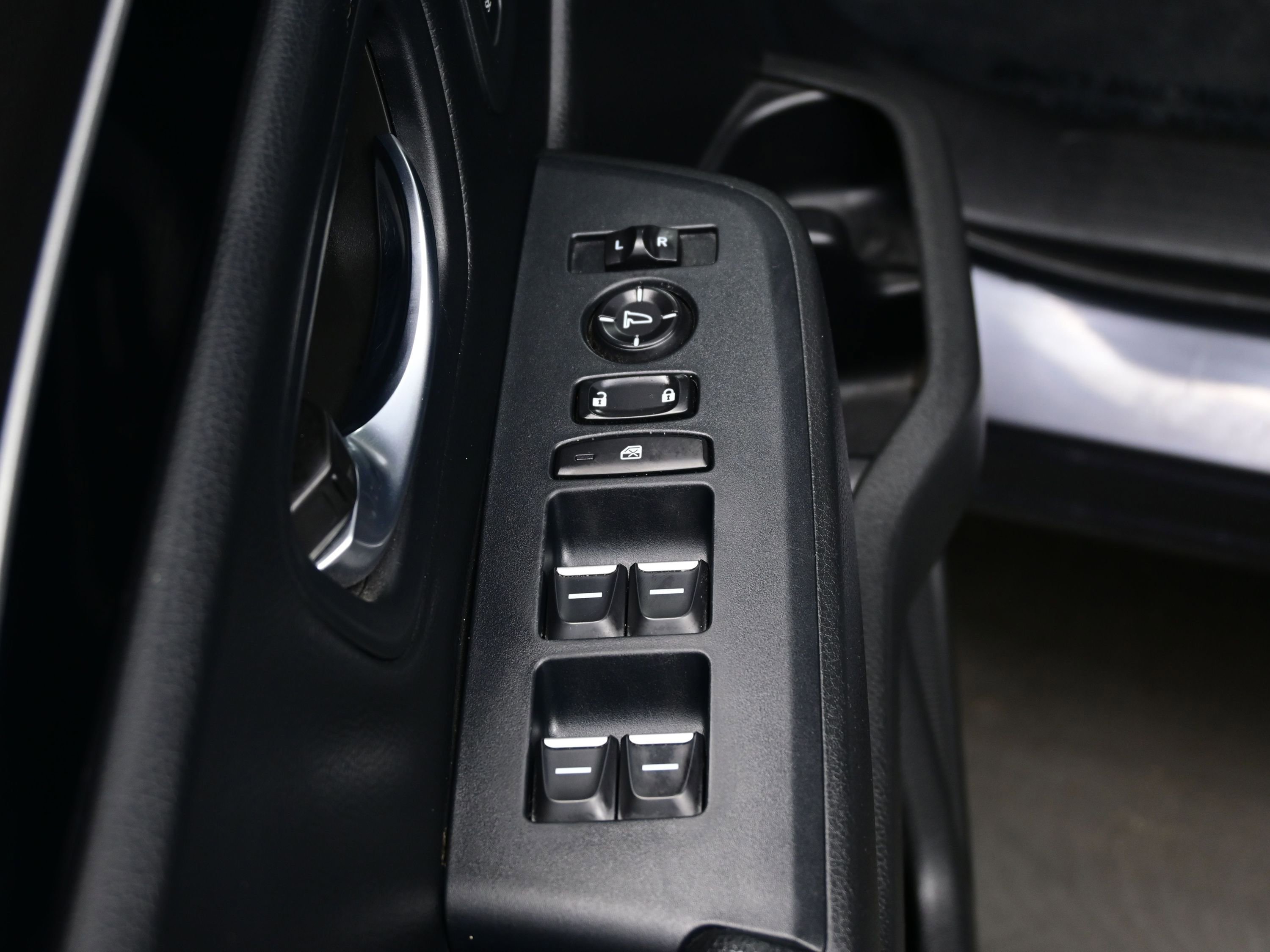 Used 2023 Honda Pilot EX-L image 10