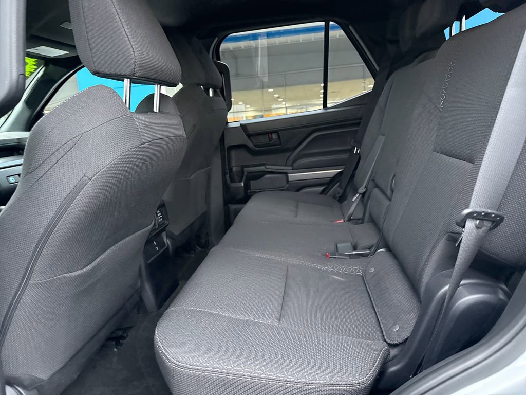 Used 2025 Toyota 4Runner SR5 image 27