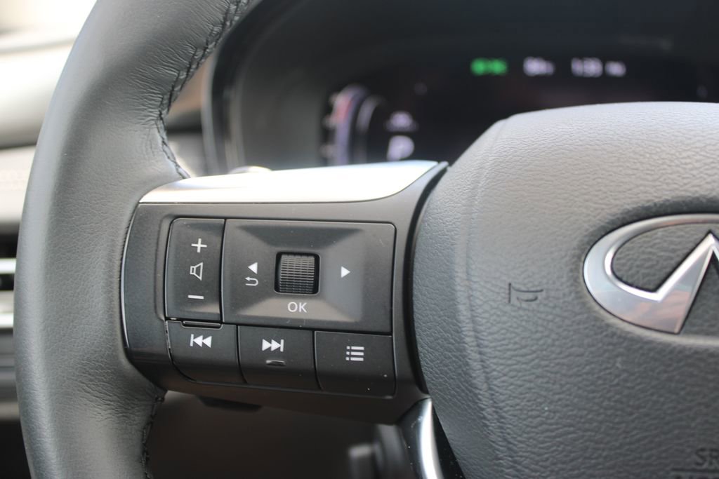 Used 2025 INFINITI QX60 Luxe AWD/4WD image 40