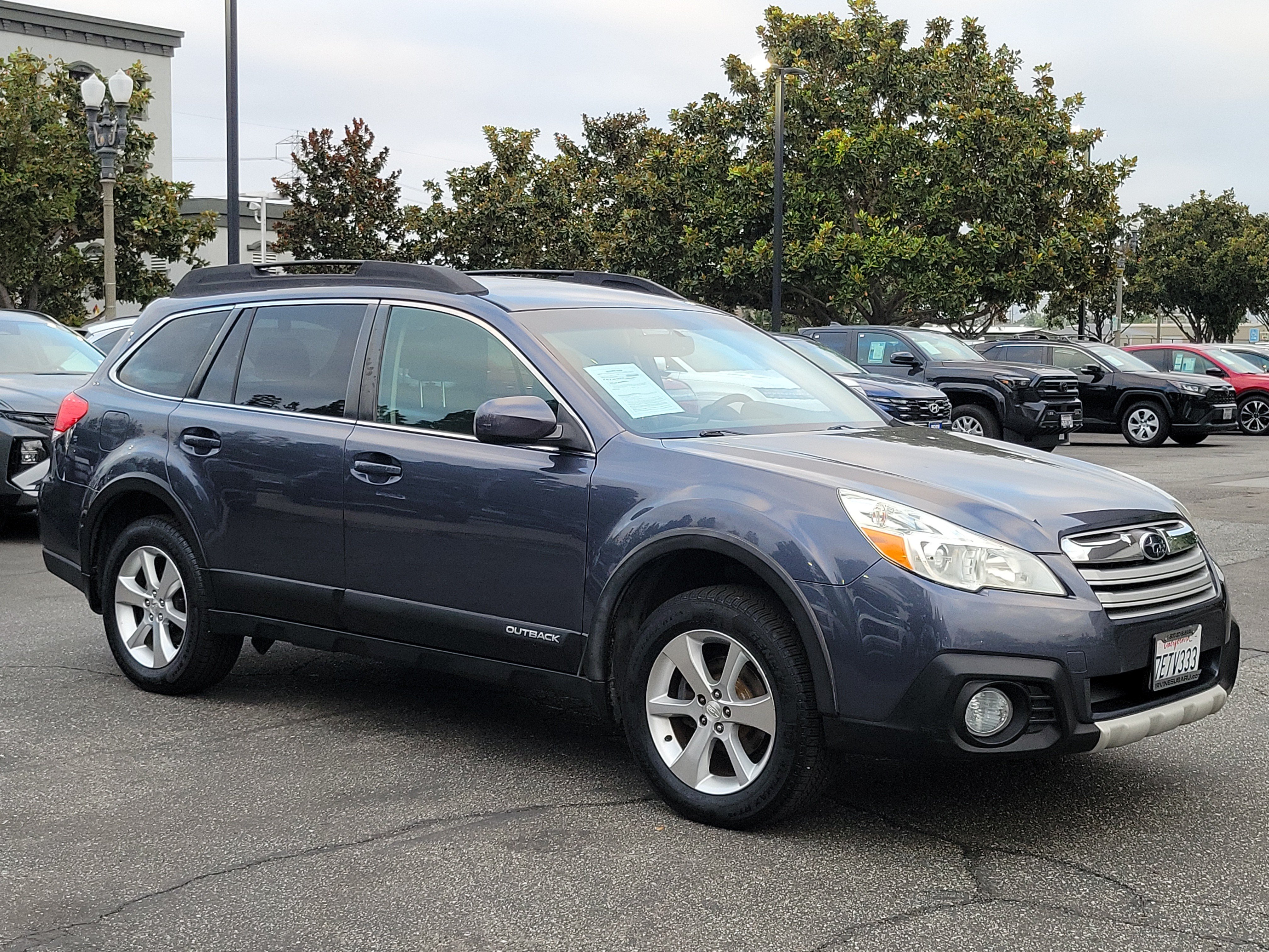Used 2014 Subaru Outback 2.5i Limited w/ Moonroof Package AWD/4WD image 27
