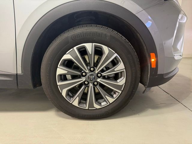 Certified 2025 Buick Envision Preferred image 27