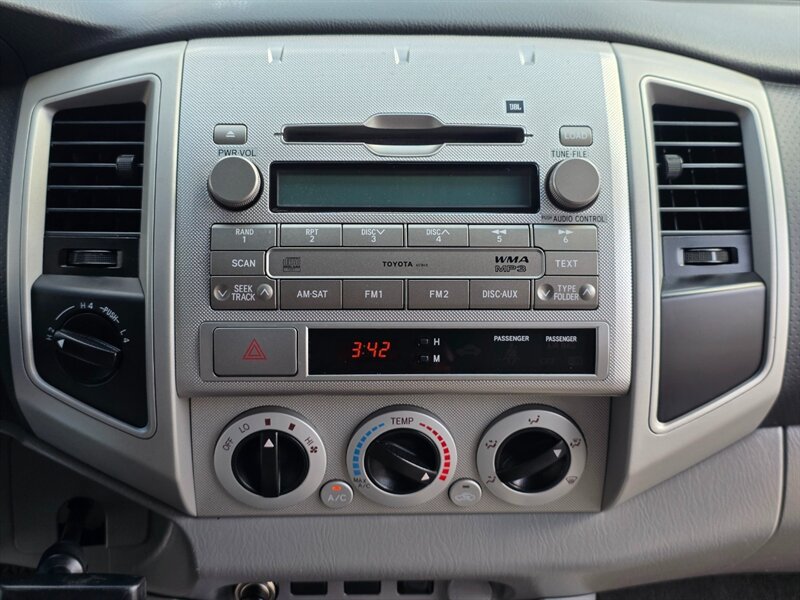 Used 2011 Toyota Tacoma 4x4 Double Cab w/ TRD Off-Road Pkg w/JBL Audio image 39