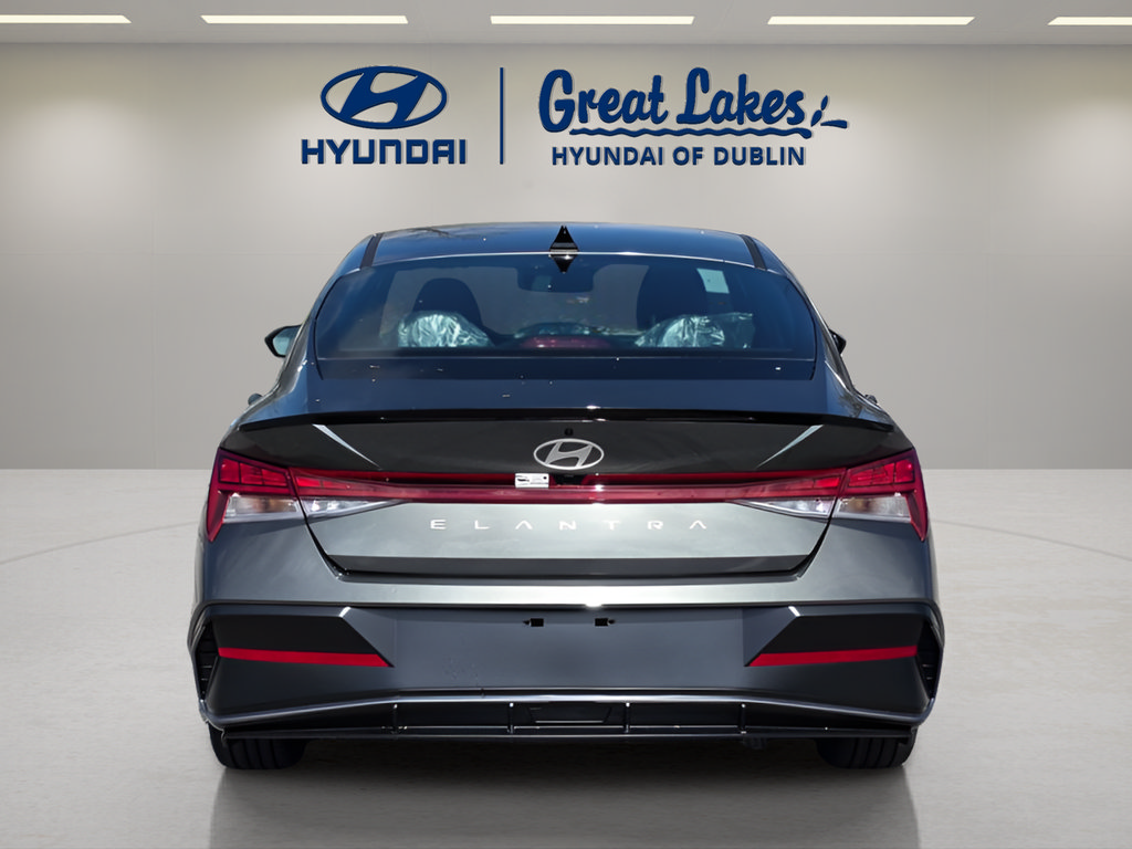 New 2026 Hyundai Elantra SEL Sport Premium FWD image 4