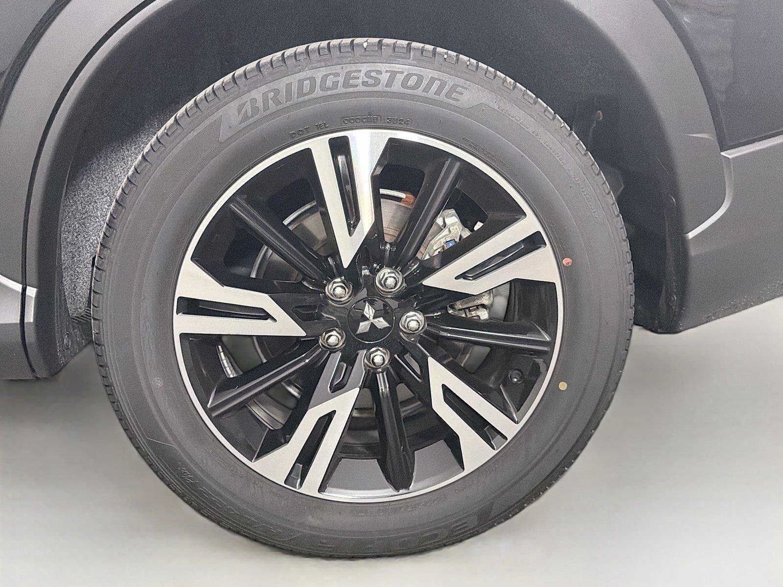 Used 2025 Mitsubishi Eclipse Cross SE AWD/4WD image 35