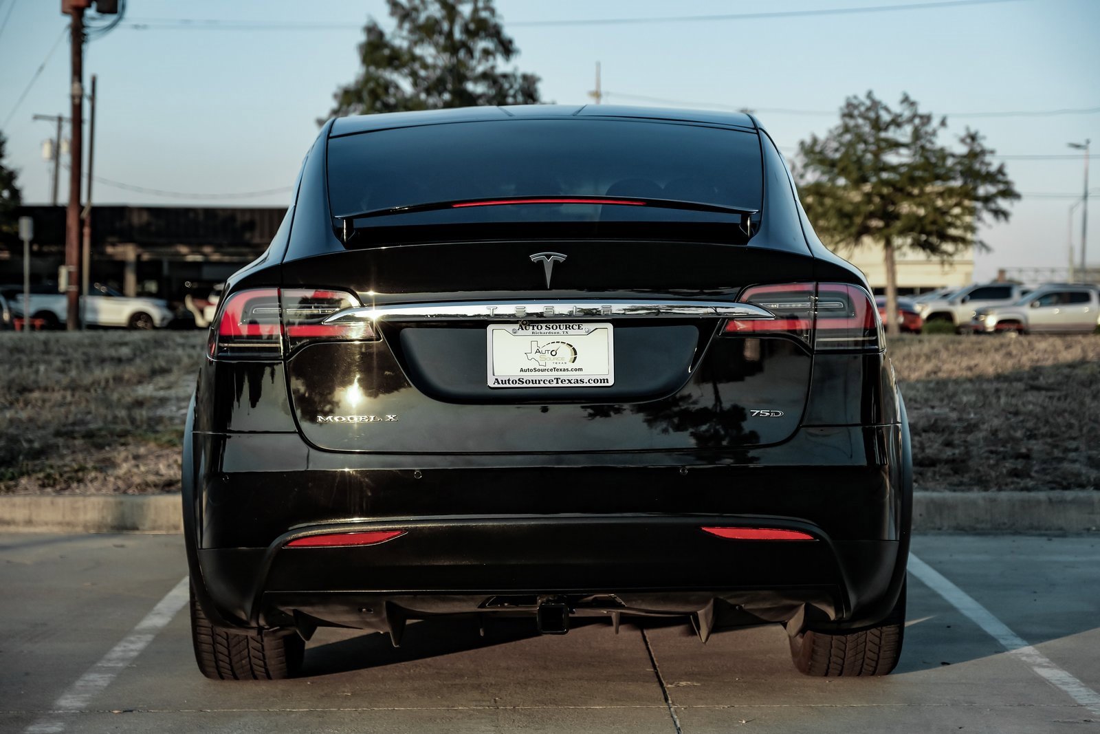 Used 2017 Tesla Model X 75D image 13