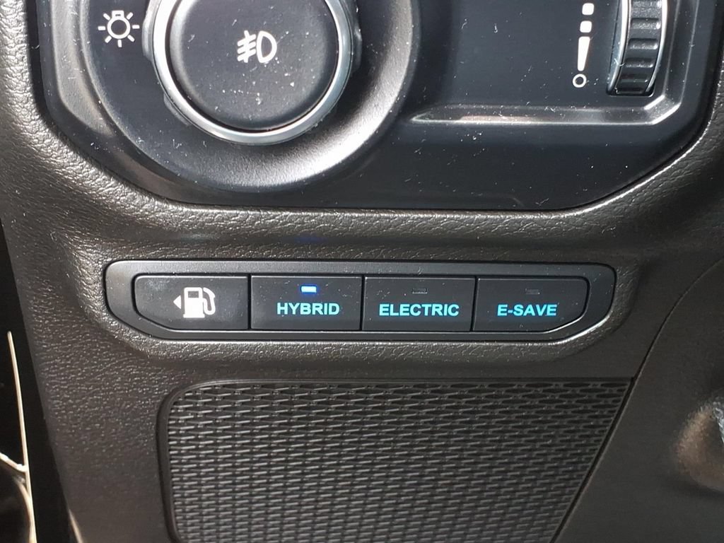 Used 2023 Jeep Wrangler Unlimited w/ Sun & Screen Package AWD/4WD image 21