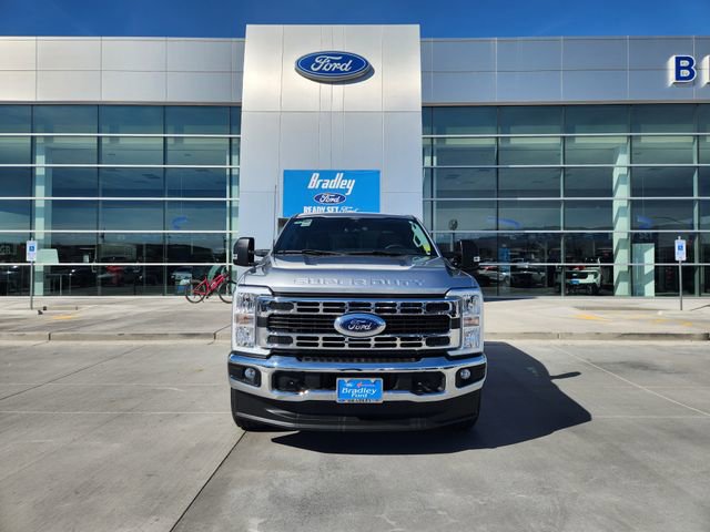 Used 2024 Ford F250 XLT w/ FX4 Off-Road Package image 2