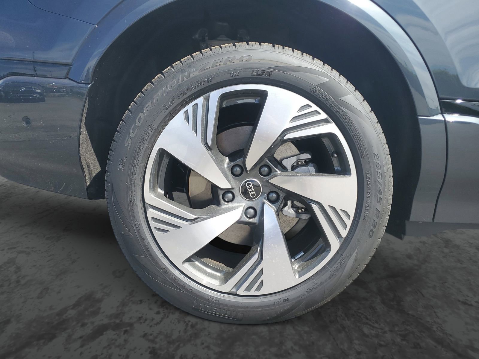 New 2025 Audi Q6 e-tron Premium Plus AWD/4WD image 5