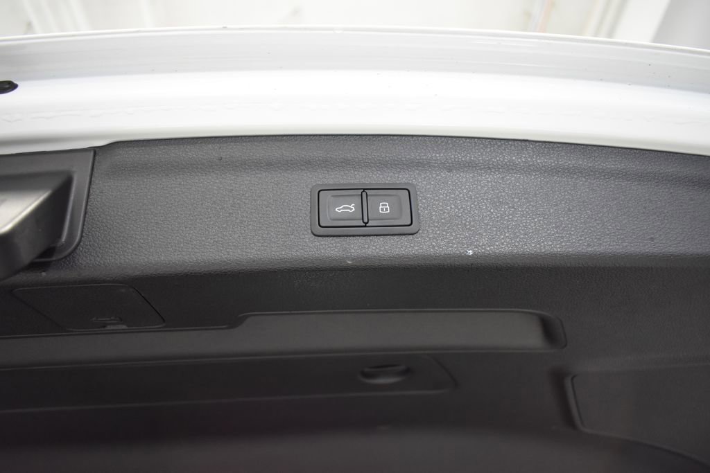 Used 2024 Audi Q3 2.0T Premium Plus w/ Premium Plus Package image 33