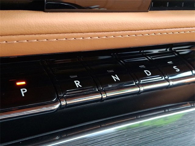 Used 2022 Lincoln Nautilus Black Label w/ Class II Trailer Tow Package image 15