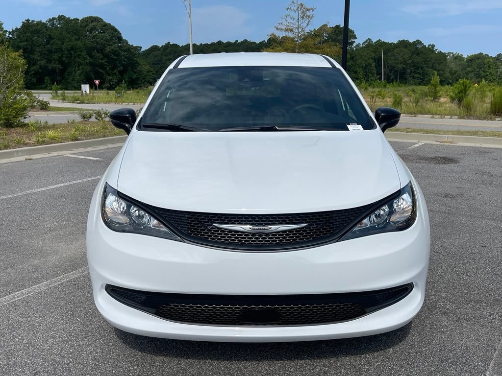 New 2027 Chrysler Pacifica LX FWD image 15