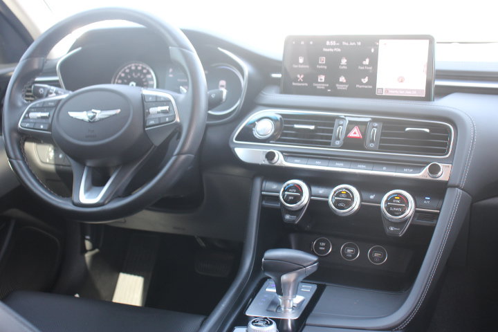Used 2022 Genesis G70 2.0T RWD image 21