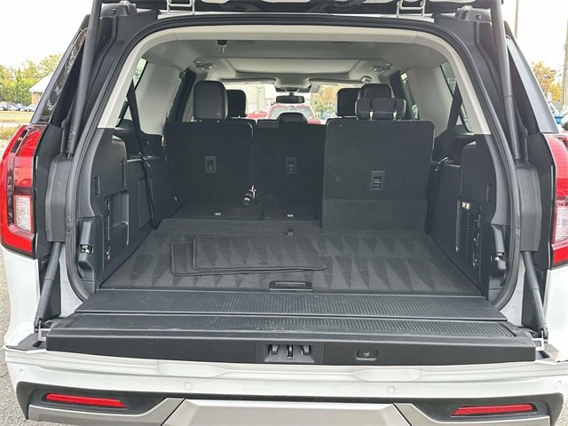 Used 2025 Ford Expedition Max Platinum image 8