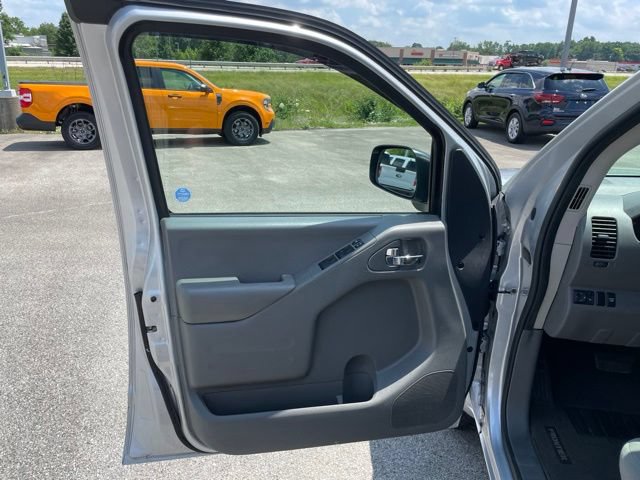 Used 2019 Nissan Frontier SV RWD image 18
