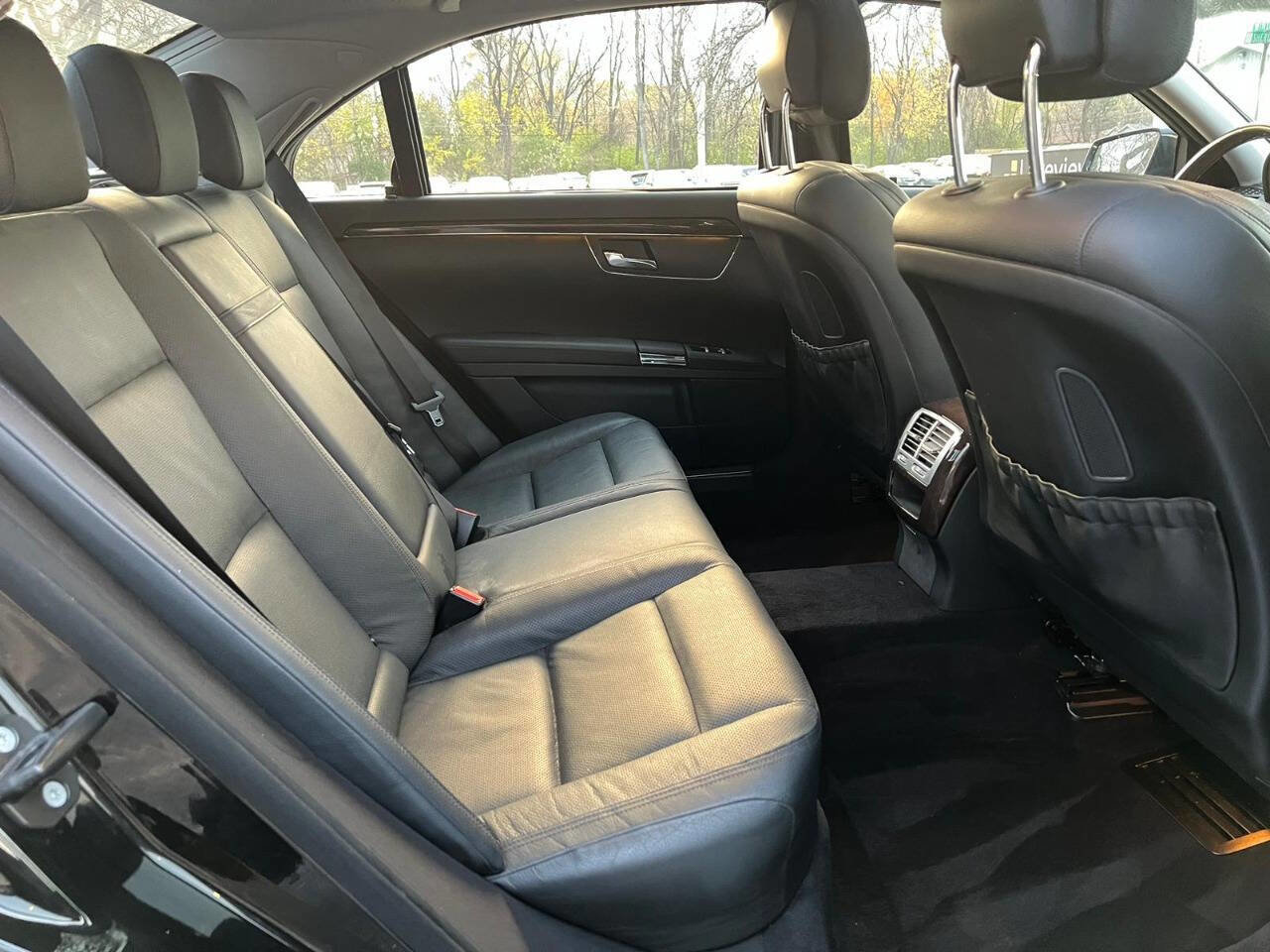 Used 2011 Mercedes-Benz S 400 w/ Sport Pkg image 17