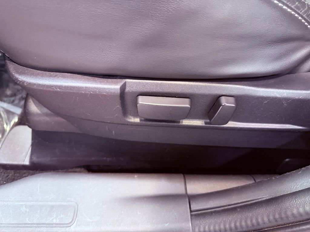 Used 2018 Mitsubishi Outlander GT image 21