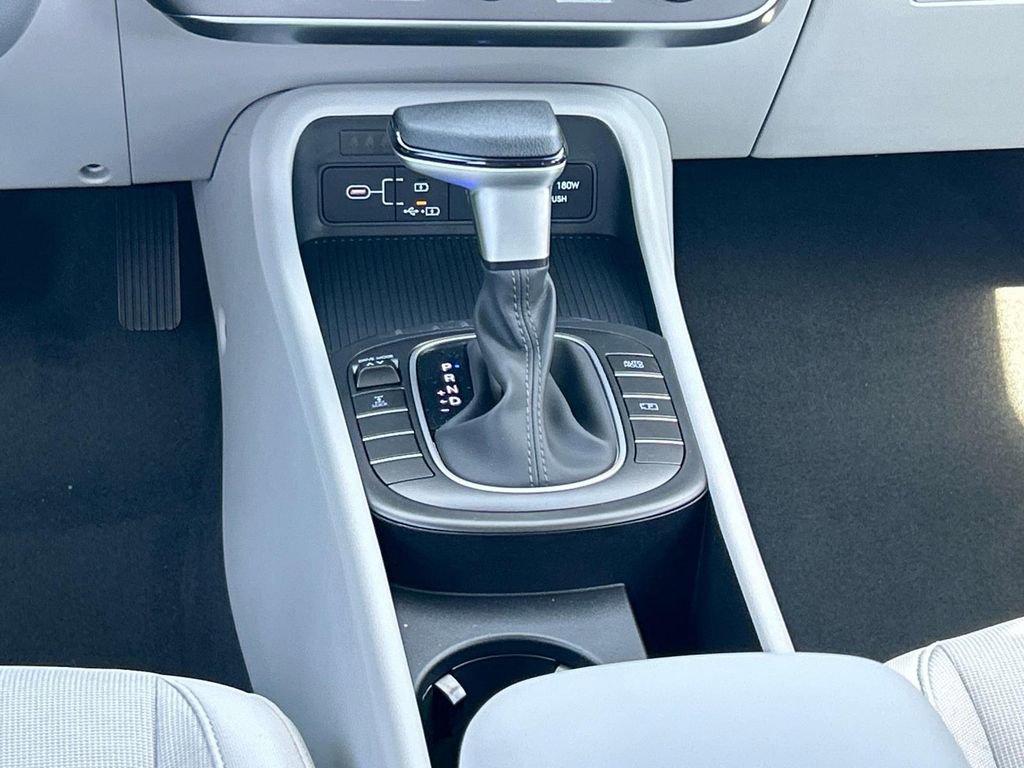 New 2026 Hyundai Kona SE image 22