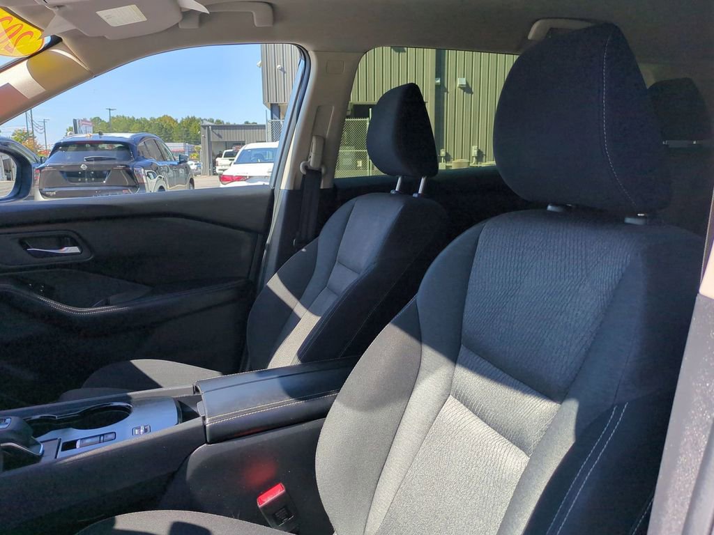 Certified 2024 Nissan Rogue SV image 14