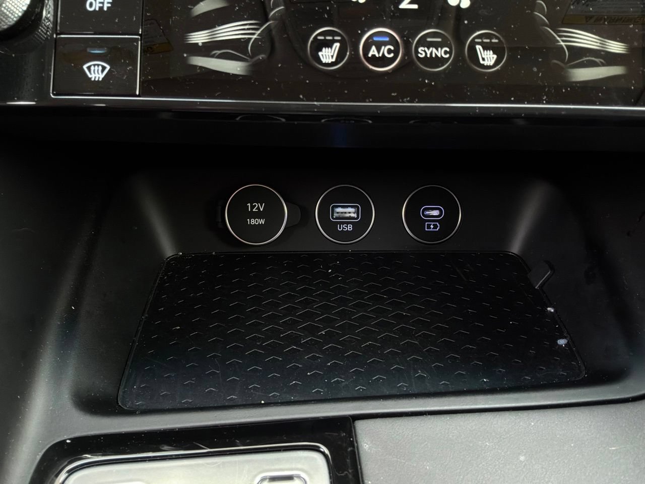 Used 2026 Genesis G70 2.5T RWD image 24