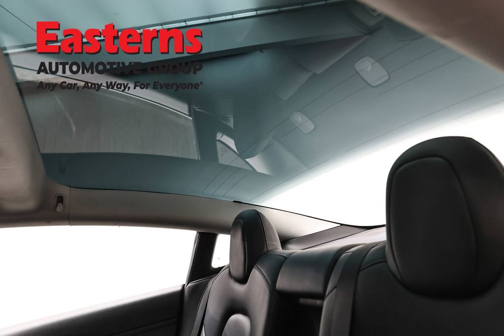 Used 2022 Tesla Model 3 Standard Range RWD image 32