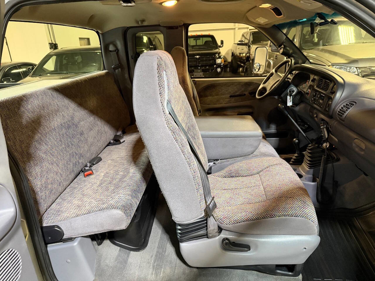 Used 1998 Dodge Ram 3500 Truck 4x4 Quad Cab image 12