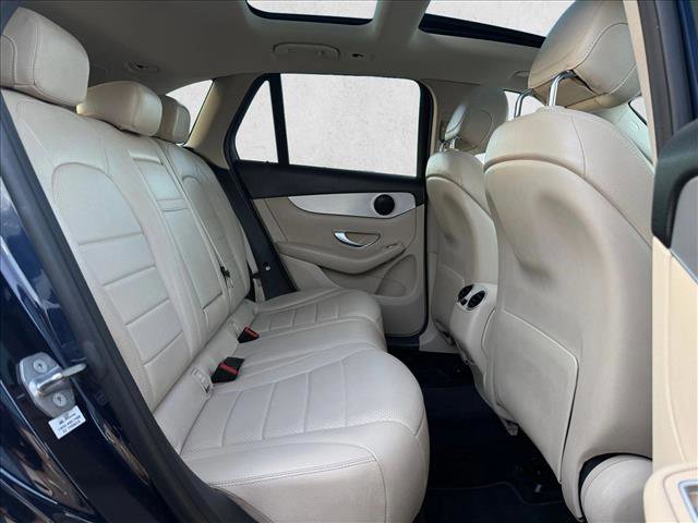 Used 2017 Mercedes-Benz GLC 300 4MATIC image 19