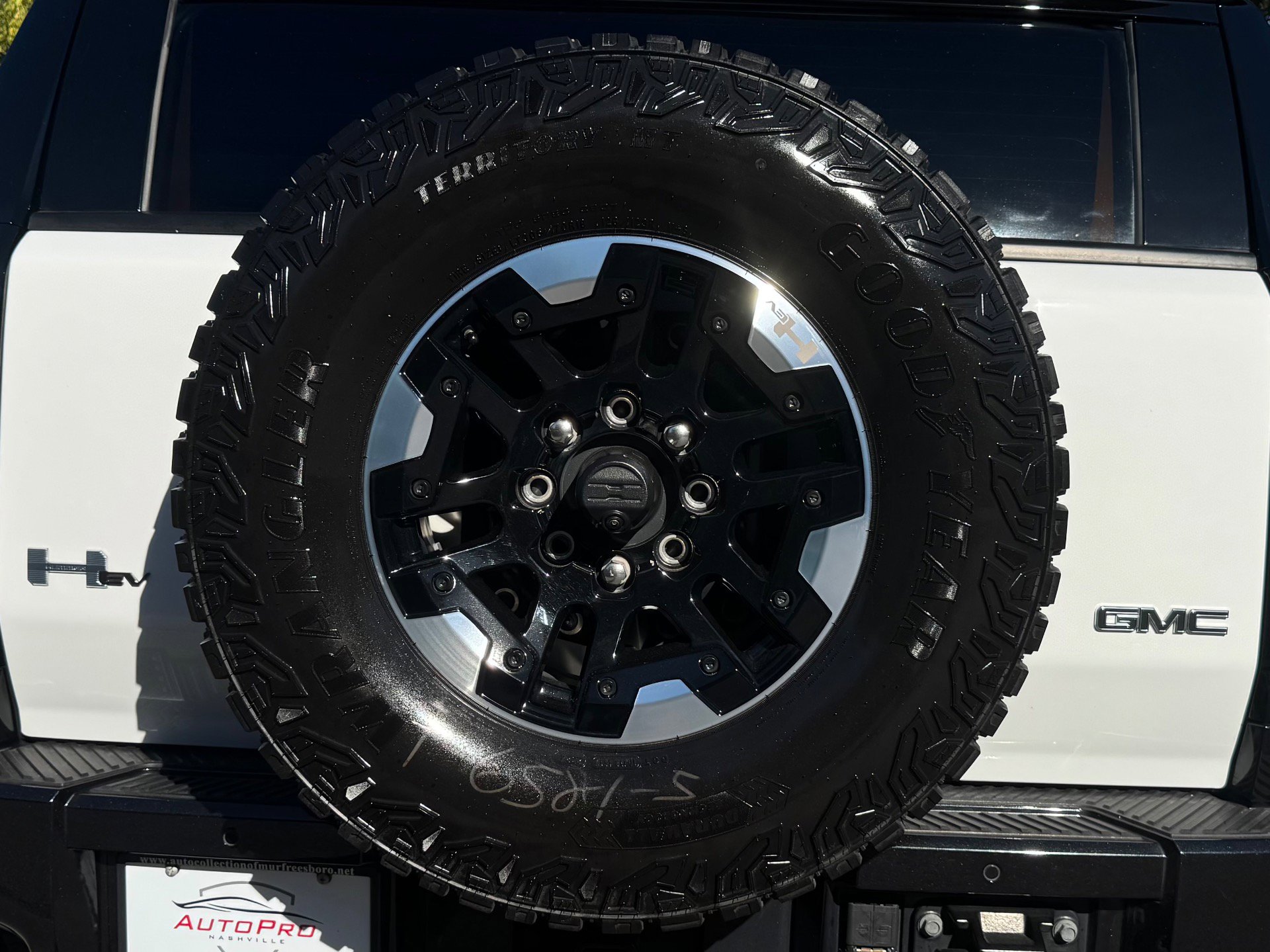 Used 2025 GMC Hummer EV 2X w/ Extreme Off-Road Package image 63