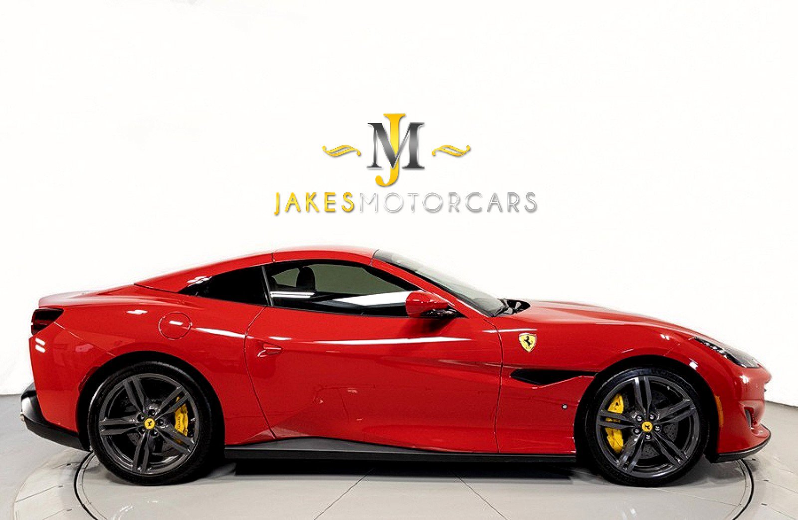 Used 2019 Ferrari Portofino RWD image 13