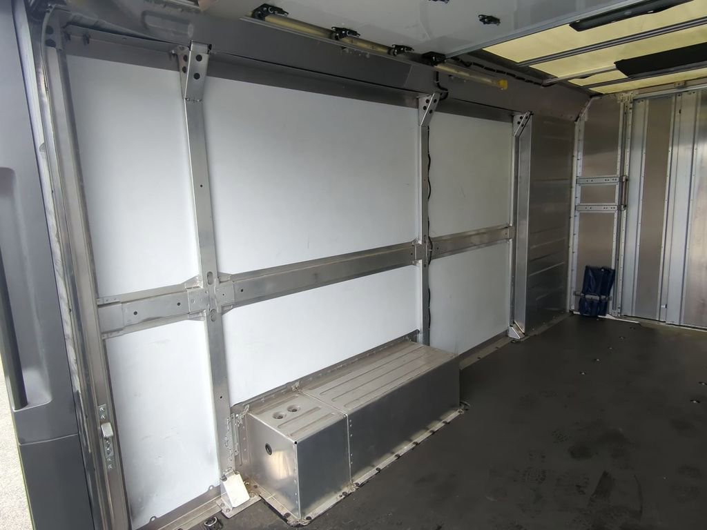 Used 2023 Chevrolet Brightdrop 600 w/ Active Safety Package 2 AWD/4WD image 25