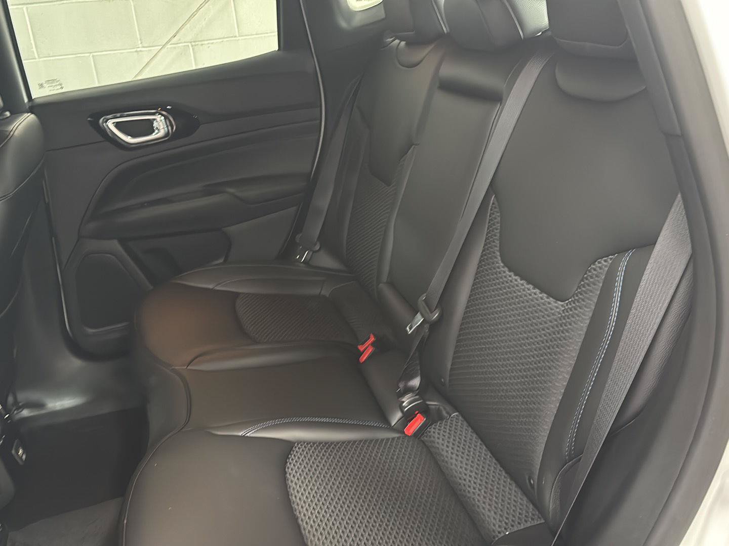 New 2026 Jeep Compass Latitude AWD/4WD image 28